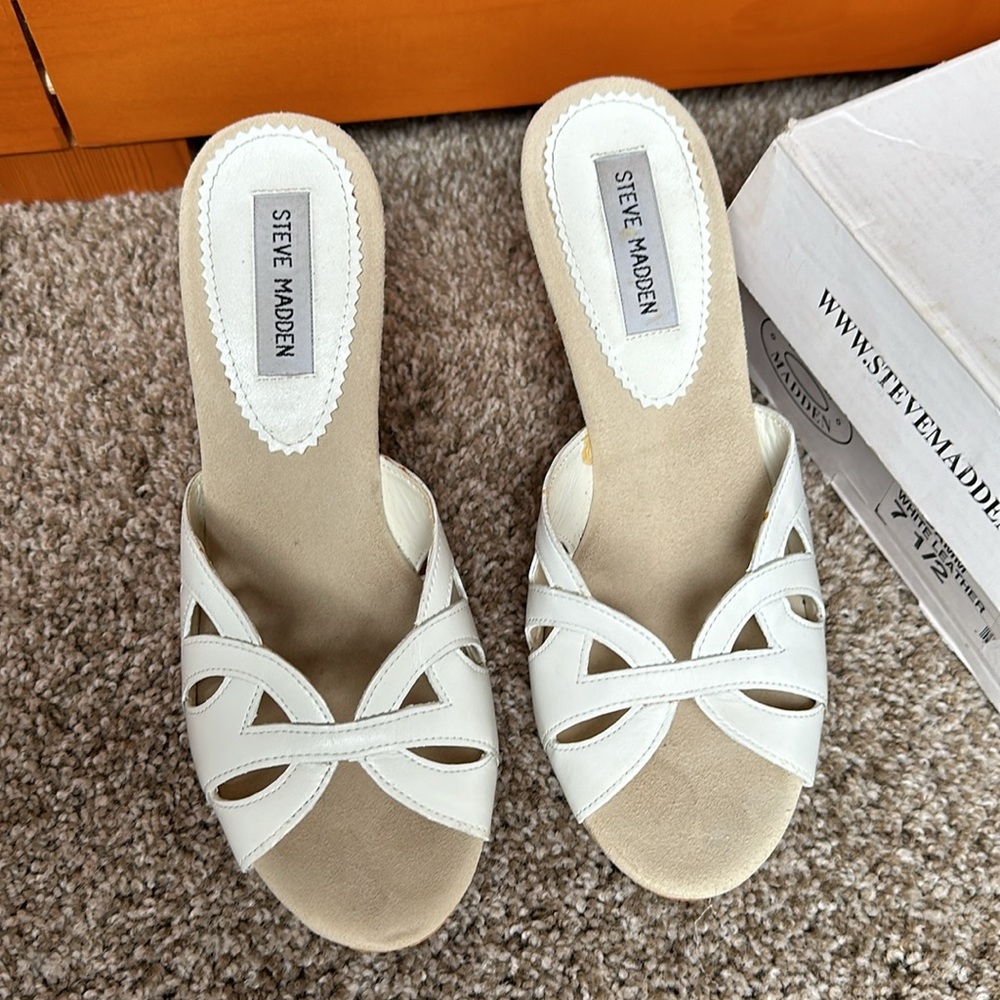 NWB Steve Madden Y2K vintage white leather slip on heels - Picture 2 of 11